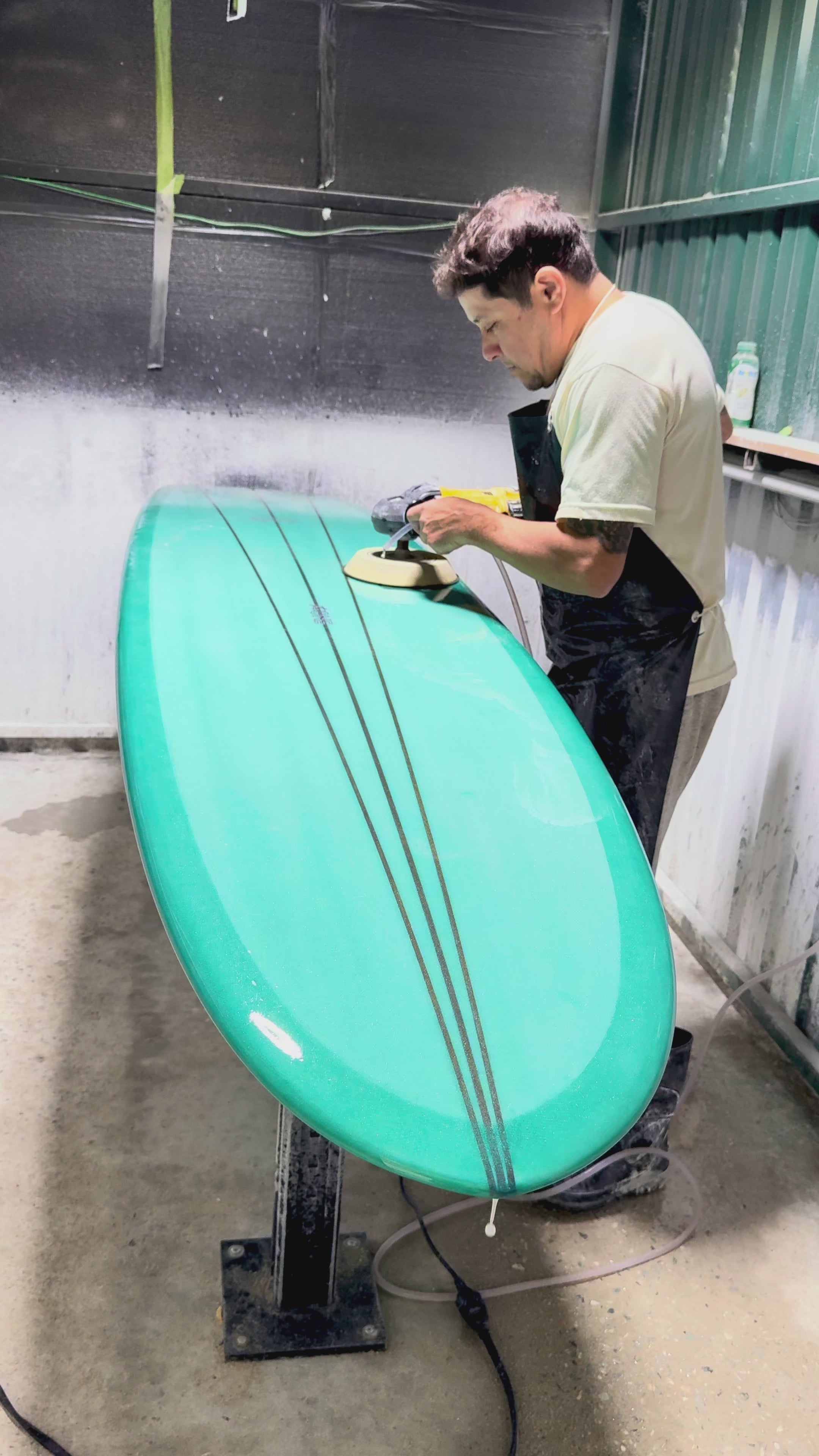 The Special One | PU | 9'10" | 78.46L | Verde Pérola